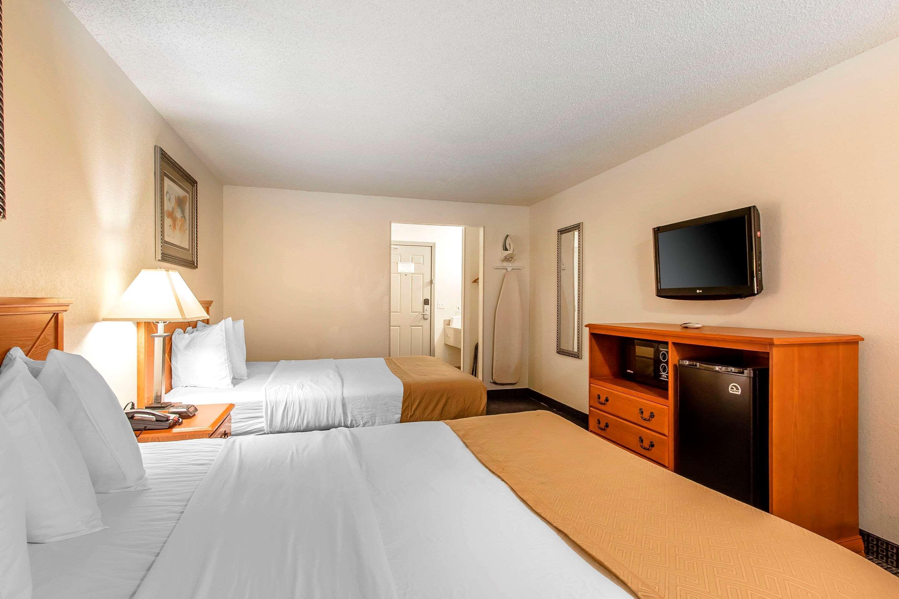 Brentwood Inn Clinton Luaran gambar